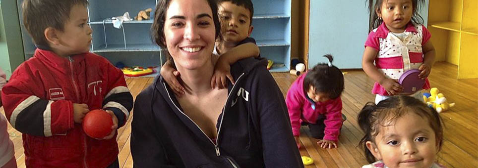Colaboradores de Infodataserv en actividad de servicio comunitario en Quito